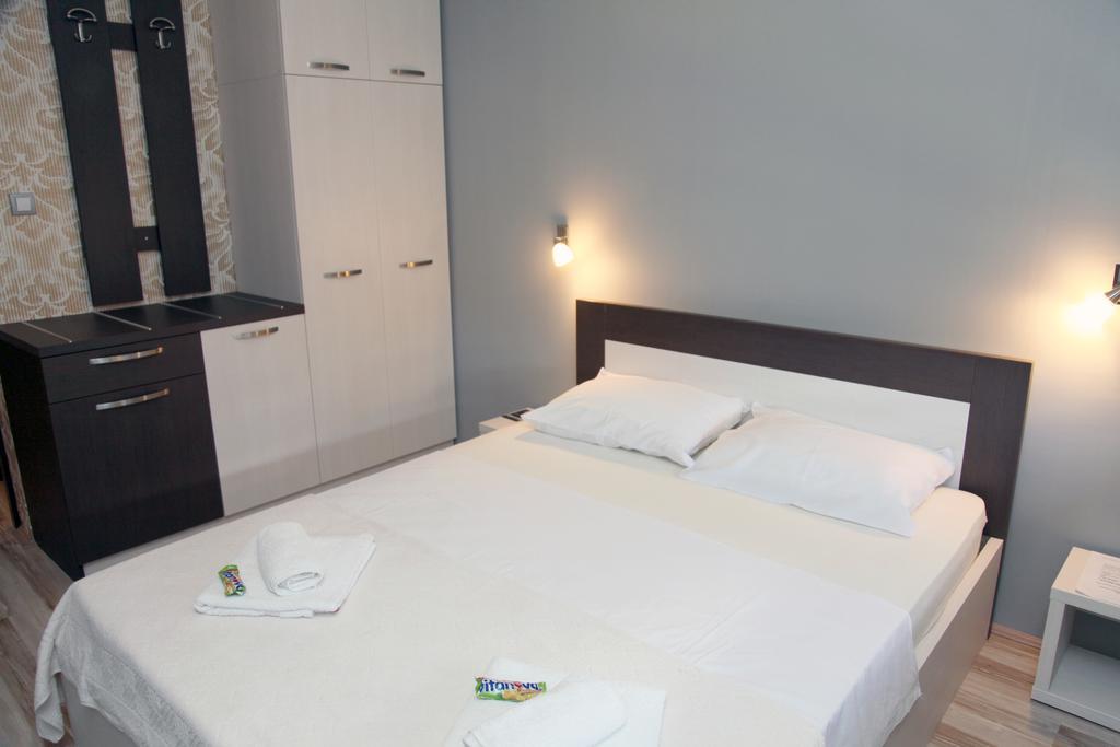 Silver House Hostel Čačak Habitación foto